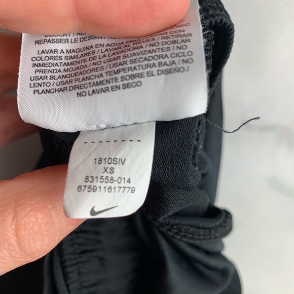 Nike women’s 3” Dry Tempo core running shorts - Picture 5 of 8